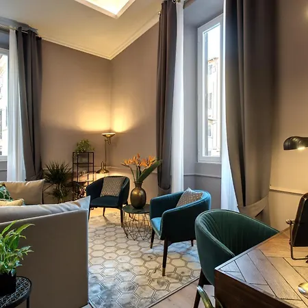 Отель Tree Charme Parliament Boutique