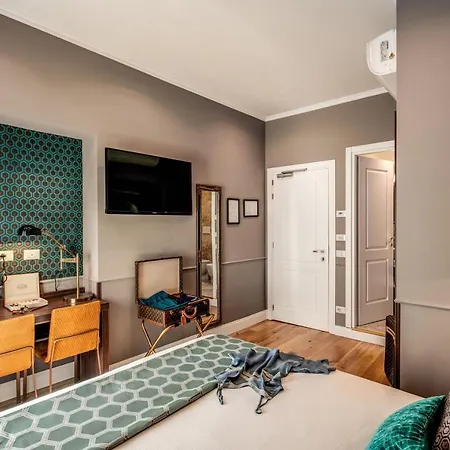 Tree Charme Parliament Boutique Отель 3*