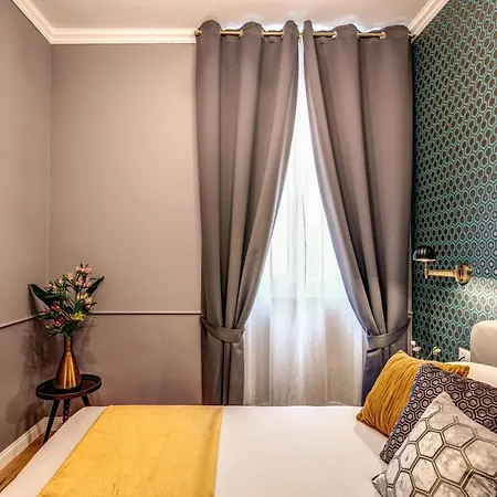 Отель Tree Charme Parliament Boutique