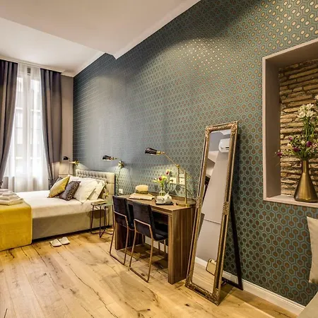 Tree Charme Parliament Boutique Рим