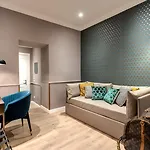 Tree Charme Parliament Boutique 3*