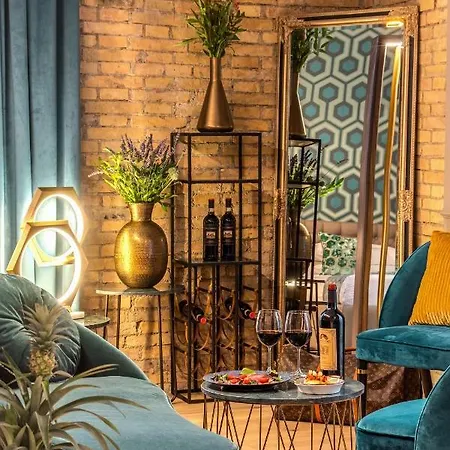 Tree Charme Parliament Boutique רומא