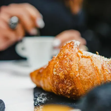 Tree Charme Parliament Boutique רומא