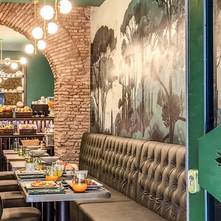 Tree Charme Parliament Boutique 호텔