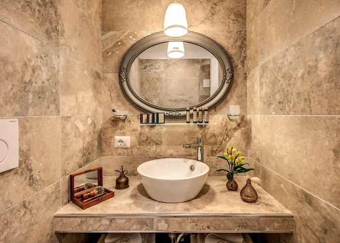 호텔 Tree Charme Parliament Boutique 3*