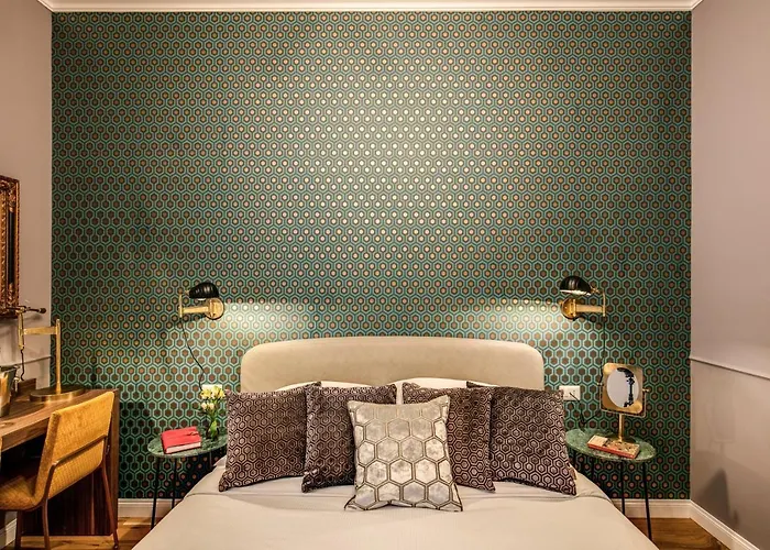 Tree Charme Parliament Boutique 호텔 3*